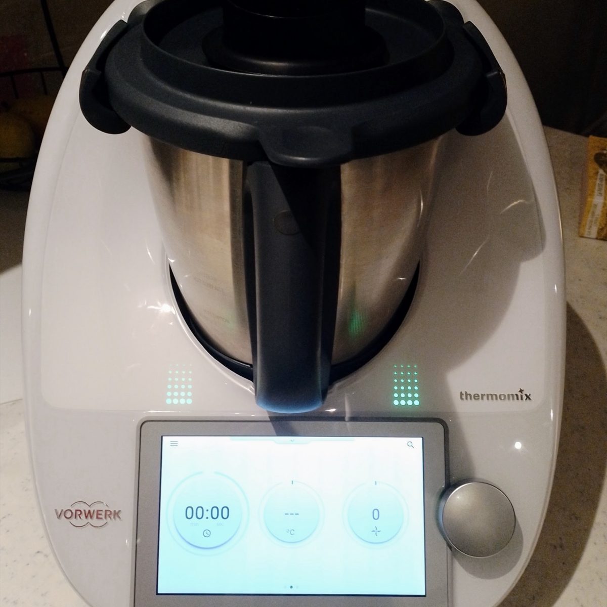 Thermomix TM7 ou Moulinex Companion XL : lequel choisir
