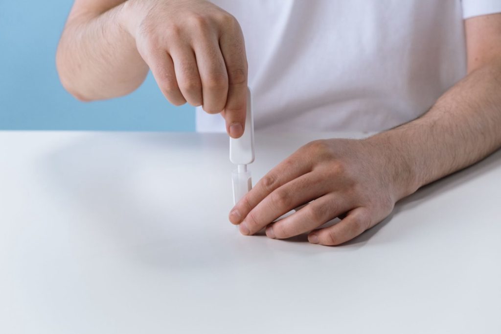 Normes et vérifications de l'eau potable pour maison