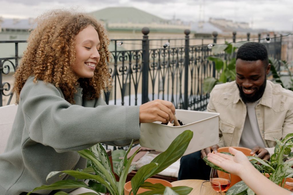 Créer un mini potager sur balcon : 10 solutions pratiques